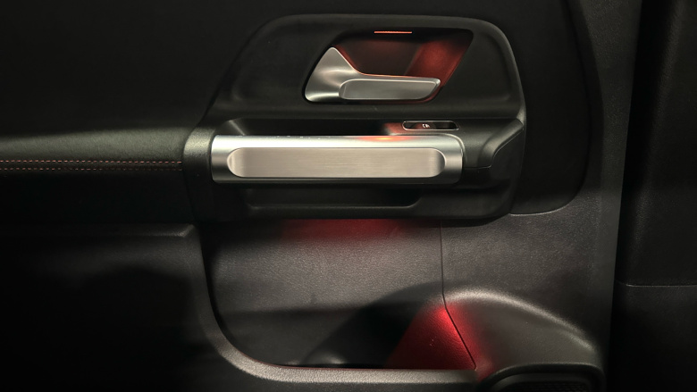 Mercedes-Benz GLB 200 AMG Line Premium 5dr 7G-Tronic Petrol Estate